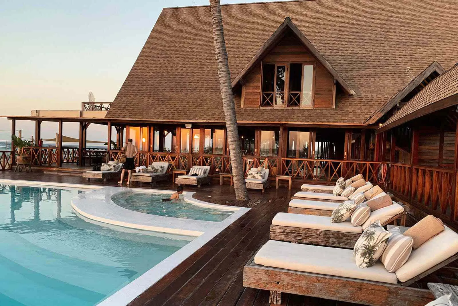 Book your exotic resort, malives, bahamas.